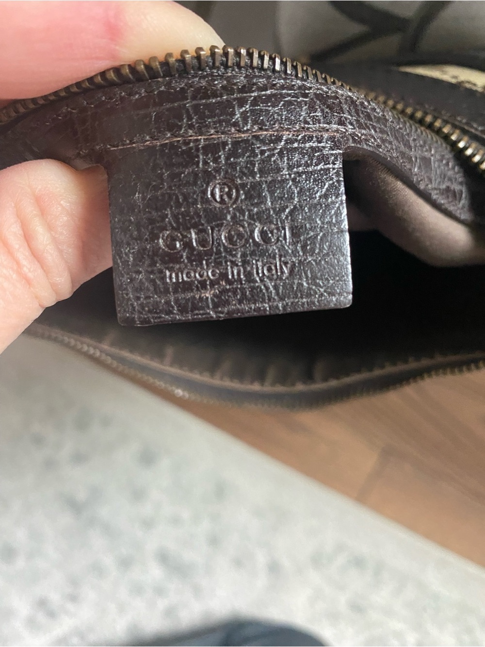 Gucci Beige GG Canvas Shoulder Bag with Dark Brown Trim and Gold Hardware - Picture 5 of 17